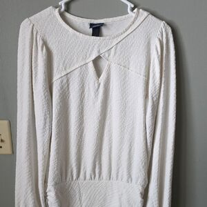 Daytrip Cream Textured Top with Keyhole Neckline